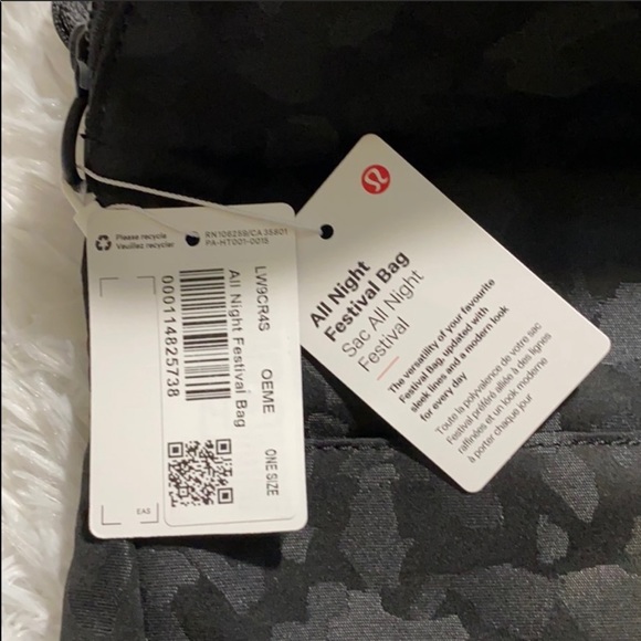 NWT Lululemon All Night Festival Bag 5L - Picture 6 of 6